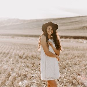 Meet your Posher, Hope